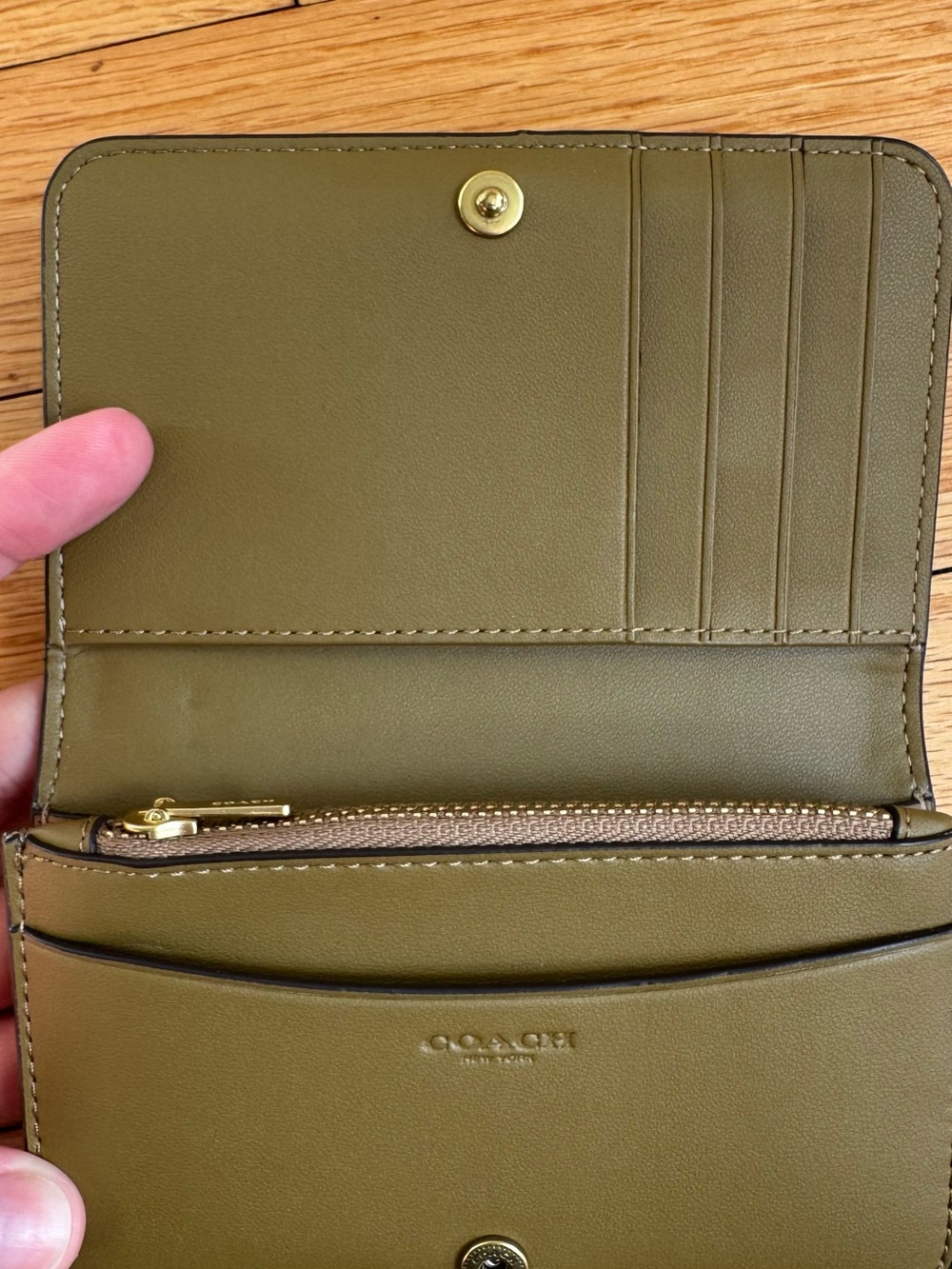 Coach Essential Slim Wallet/Card Case - Picture 5 of 8